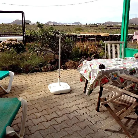 Ferienwohnung In Mozaga Mit Garten, Grill Und Terrasse Lejlighed *